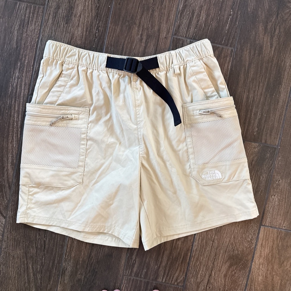 The North Face Class V Pathfinder Belted Hiking Shorts Men M 7" Gravel Tan NWT
